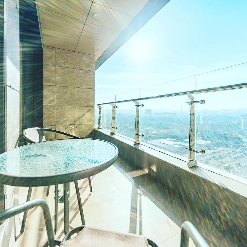 1 60m2 Center Of Obolon Near River Side. With Terrace. 22 Floor Apartment Kyiv